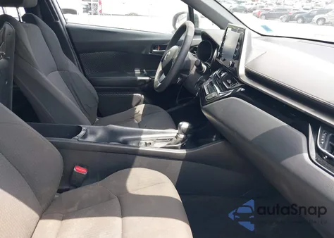 2019 Toyota C-Hr Le z USA, uszkodzony, nr VIN NMTKHMBX9KR095384